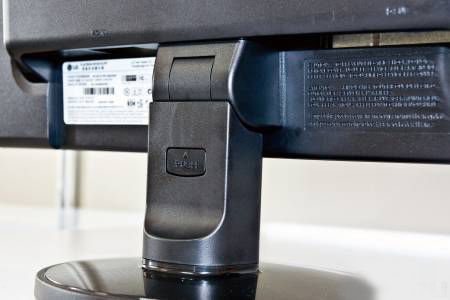 Бюджетный HD монитор 19" - LG W1941S-PF 